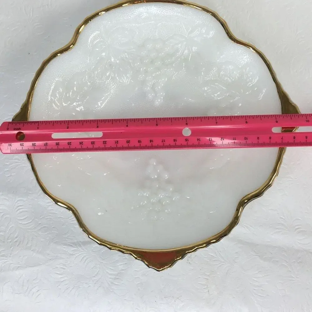 Anchor Hocking‎ Milk Glass Pressed Grapes Bunches Bowl W/Gold Trim Vintage